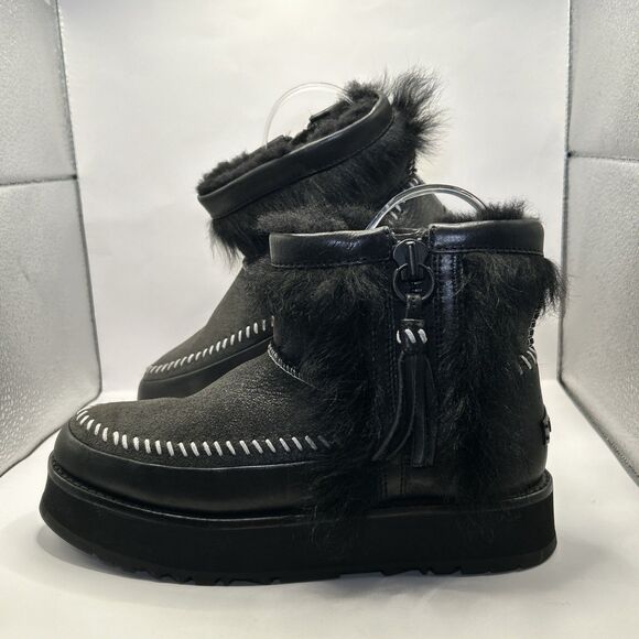UGG Shoes - UGG Fluff Punk Black Platform Boots Sheepskin Lined Size 6 STORE MODEL Womens